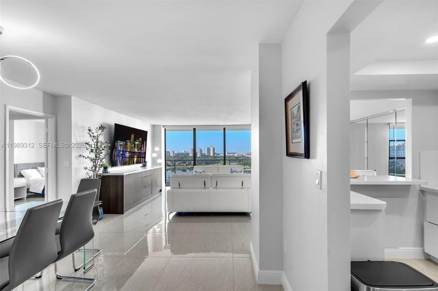 3731 N Country Club Dr 1427, Aventura, FL 33180