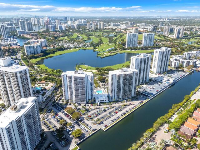 3731 N Country Club Dr 1427, Aventura, FL 33180
