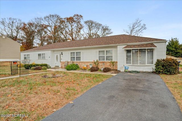 8 Knox Boulevard, Neptune Township, NJ 07753