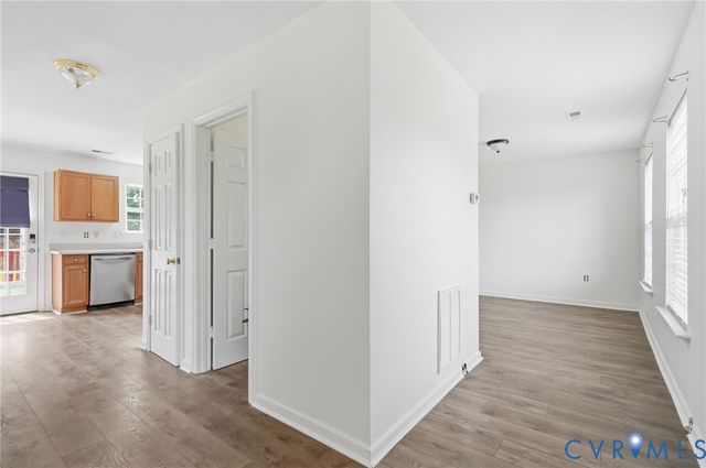 13401 Greenham Ct, Chester, VA 23831