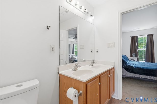 13401 Greenham Ct, Chester, VA 23831