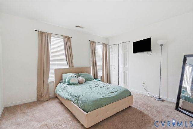 13401 Greenham Ct, Chester, VA 23831