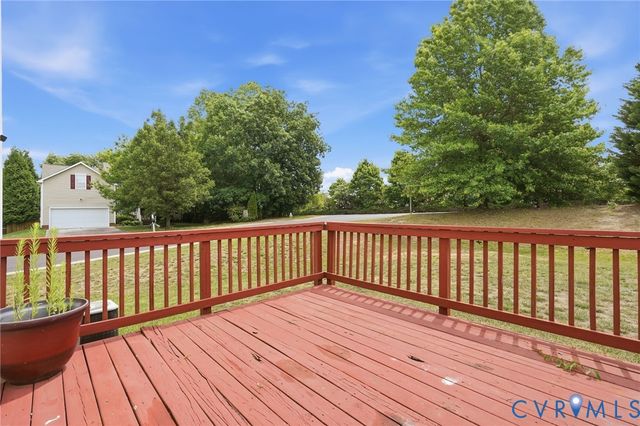 13401 Greenham Ct, Chester, VA 23831
