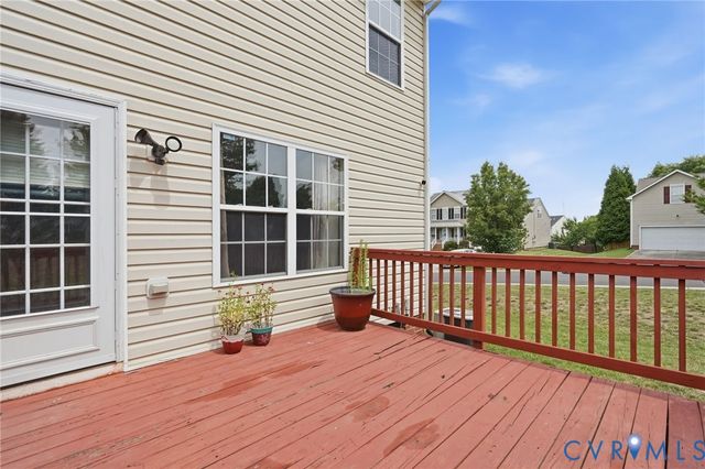 13401 Greenham Ct, Chester, VA 23831