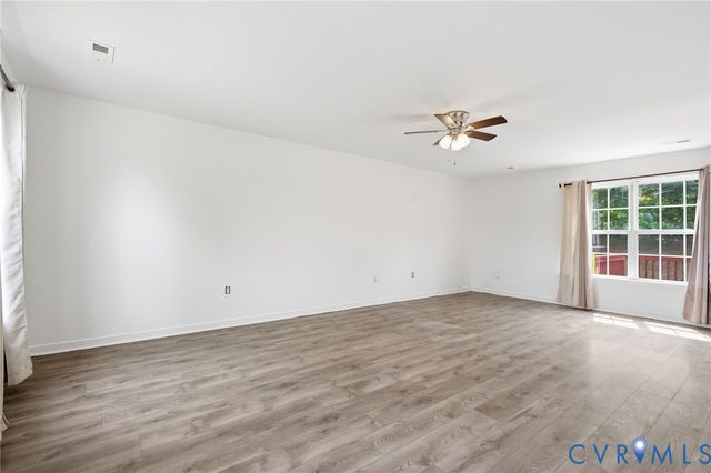 13401 Greenham Ct, Chester, VA 23831