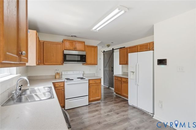 13401 Greenham Ct, Chester, VA 23831