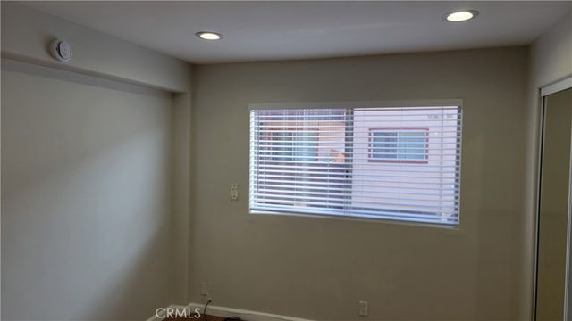 5403 Newcastle Avenue 12, Encino, CA 91316
