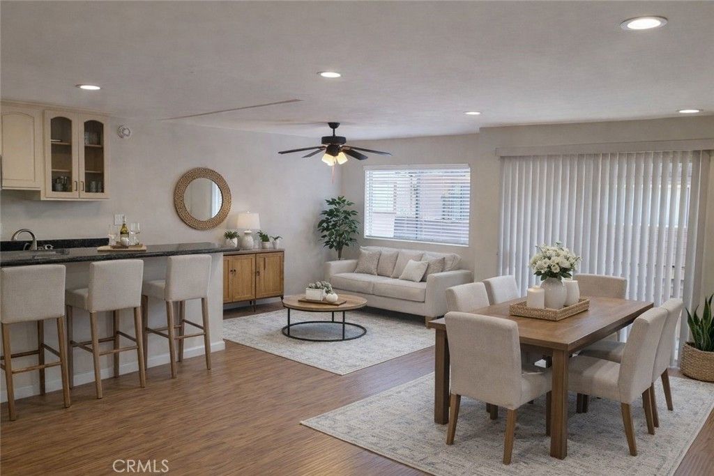 5403 Newcastle Avenue 12, Encino, CA 91316