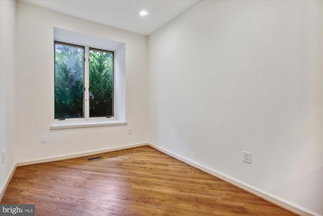 6 GOLDLEAF CT, Bethesda, MD 20817