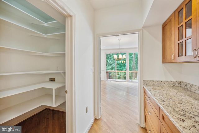 6 GOLDLEAF CT, Bethesda, MD 20817