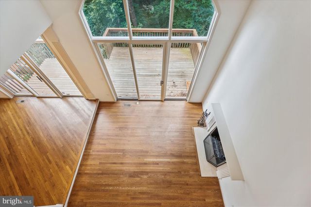 6 GOLDLEAF CT, Bethesda, MD 20817