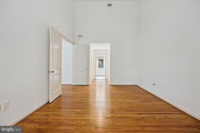 6 GOLDLEAF CT, Bethesda, MD 20817