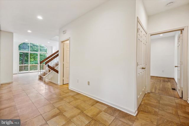6 GOLDLEAF CT, Bethesda, MD 20817