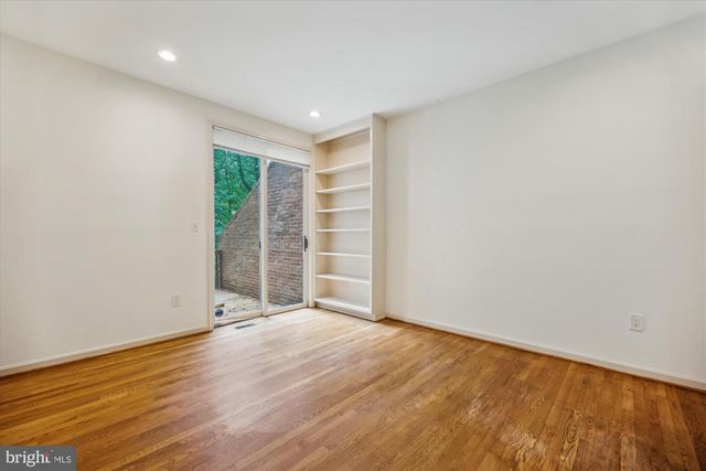 6 GOLDLEAF CT, Bethesda, MD 20817
