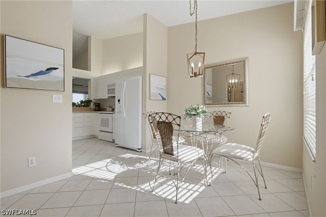 3320 W Crown Pointe BLVD 201, Naples, FL 34112