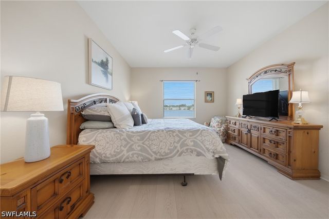 3320 W Crown Pointe BLVD 201, Naples, FL 34112