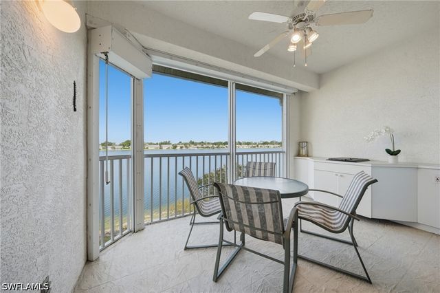 3320 W Crown Pointe BLVD 201, Naples, FL 34112