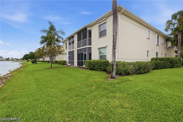 3320 W Crown Pointe BLVD 201, Naples, FL 34112