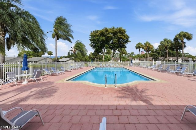3320 W Crown Pointe BLVD 201, Naples, FL 34112