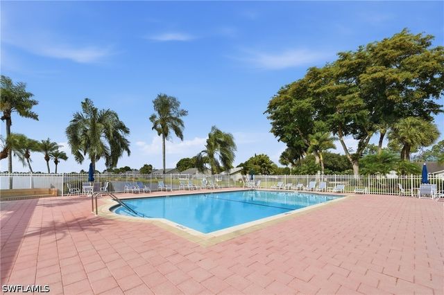 3320 W Crown Pointe BLVD 201, Naples, FL 34112