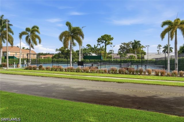 3320 W Crown Pointe BLVD 201, Naples, FL 34112