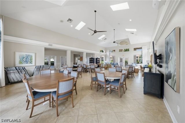 3320 W Crown Pointe BLVD 201, Naples, FL 34112