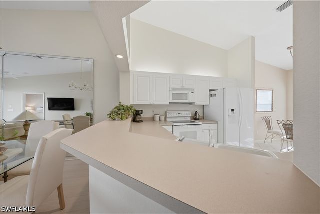 3320 W Crown Pointe BLVD 201, Naples, FL 34112