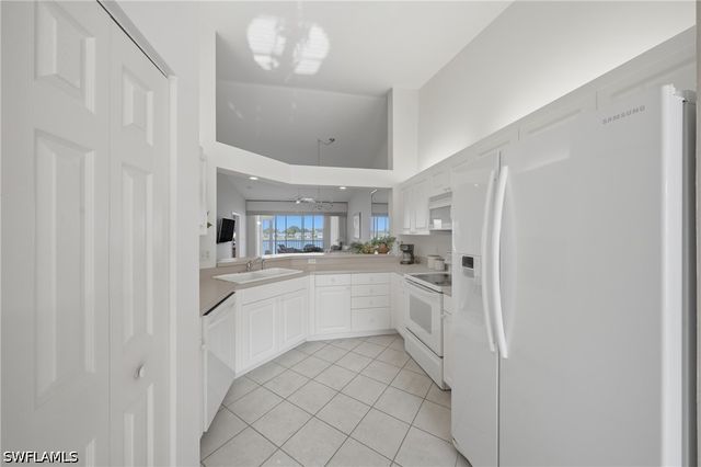 3320 W Crown Pointe BLVD 201, Naples, FL 34112