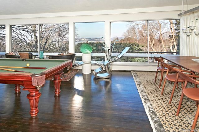 132 Ridgecrest Road, Briarcliff Manor, NY 10510