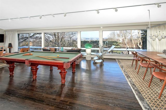 132 Ridgecrest Road, Briarcliff Manor, NY 10510