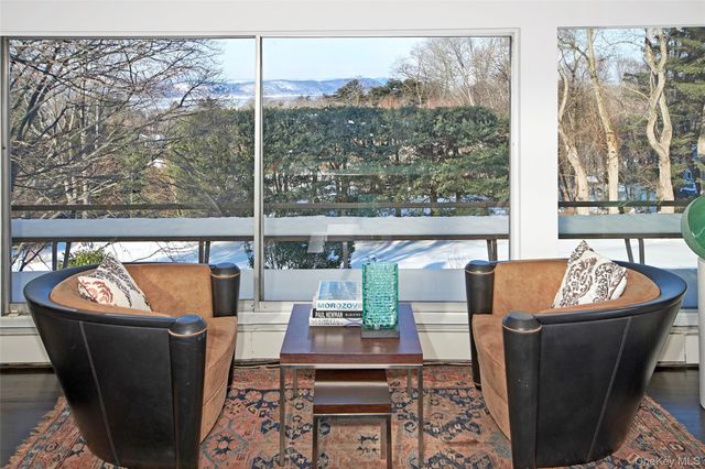 132 Ridgecrest Road, Briarcliff Manor, NY 10510