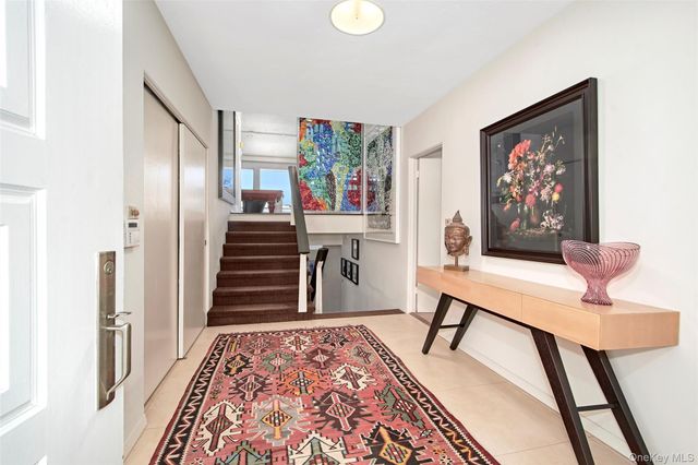 132 Ridgecrest Road, Briarcliff Manor, NY 10510