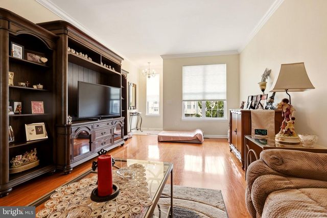 221 HAWTHORNE WAY, Riverside, NJ 08075