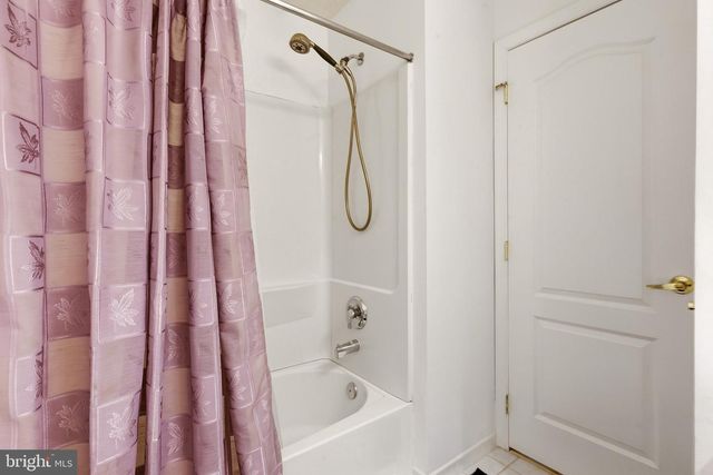 221 HAWTHORNE WAY, Riverside, NJ 08075