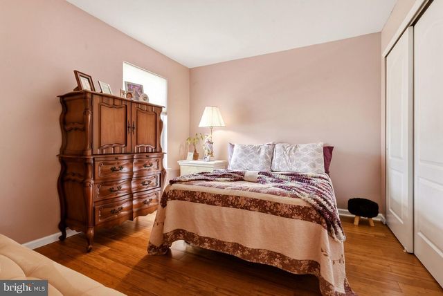 221 HAWTHORNE WAY, Riverside, NJ 08075