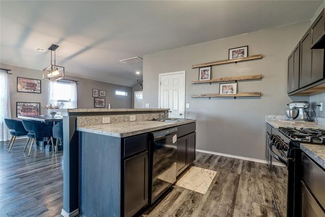 10013 Black Bear Trail, Yukon, OK 73099