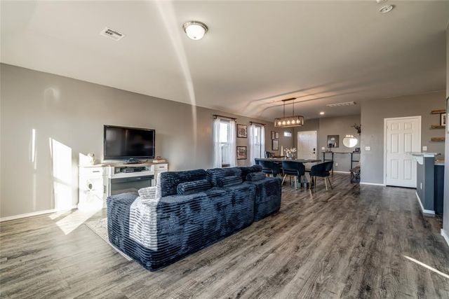 10013 Black Bear Trail, Yukon, OK 73099