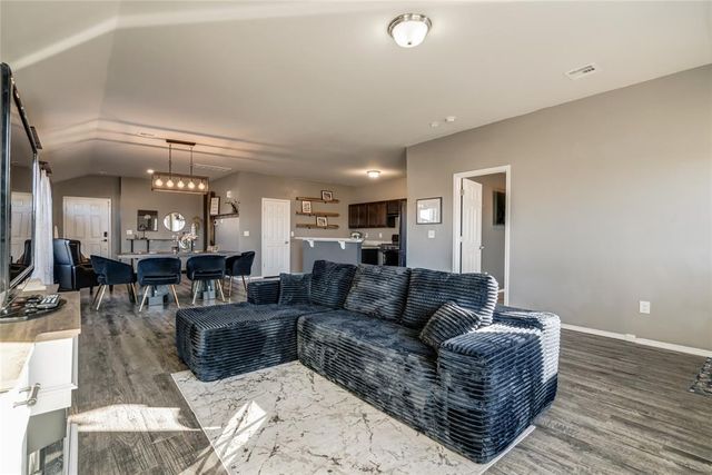 10013 Black Bear Trail, Yukon, OK 73099