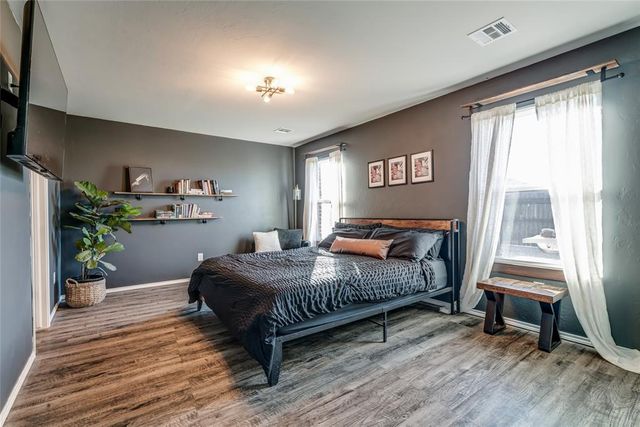 10013 Black Bear Trail, Yukon, OK 73099