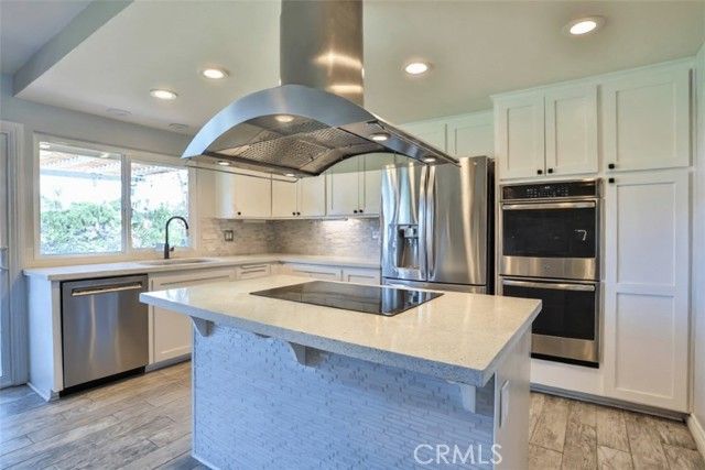 17549 Plaza Otonal, San Diego, CA 92128