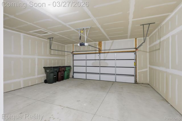 55638 Oak Pointe Drive, Shelby Charter Township, MI 48315