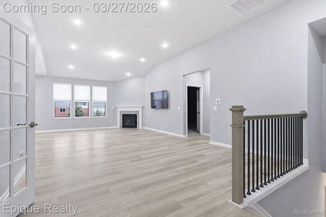 55638 Oak Pointe Drive, Shelby Charter Township, MI 48315