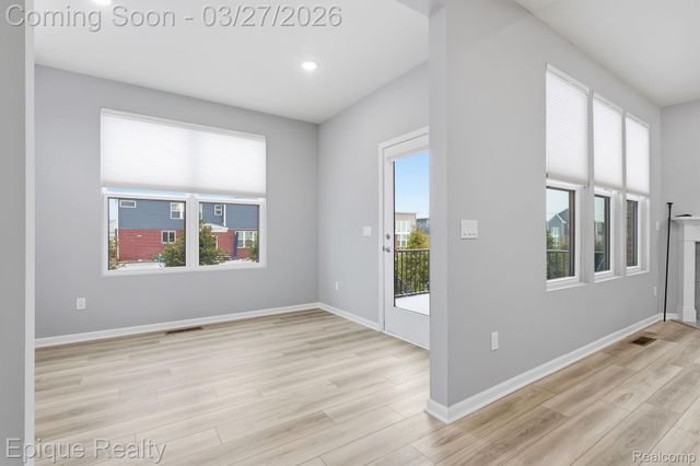 55638 Oak Pointe Drive, Shelby Charter Township, MI 48315