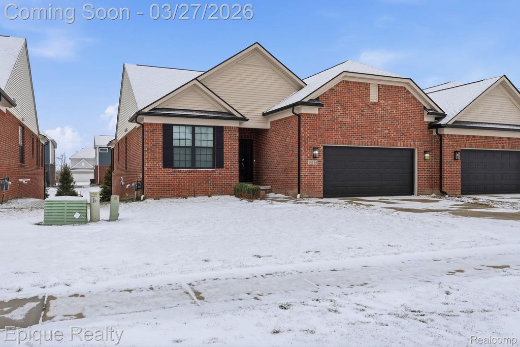 55638 Oak Pointe Drive, Shelby Charter Township, MI 48315