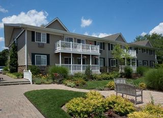 15 Willowbrook Road 2C, Bay Shore, NY 11706
