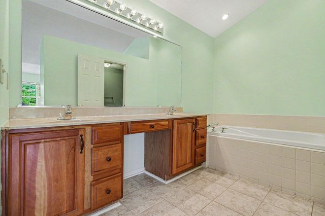 10796 Saint Andrews Drive, Union, KY 41091