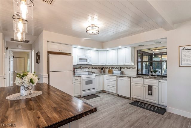 1264 Bounds ST, Port Charlotte, FL 33952