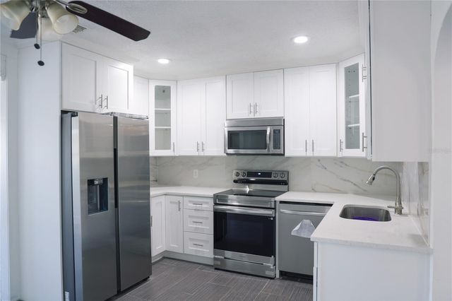 1655 DREW STREET, Clearwater, FL 33755