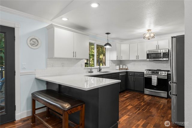 13920 51st Avenue NW, Gig Harbor, WA 98332