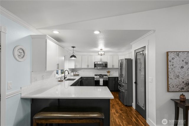 13920 51st Avenue NW, Gig Harbor, WA 98332